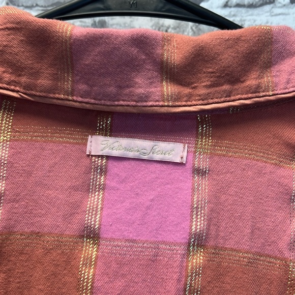 Victoria's Secret sleep shirt - Picture 5 of 9